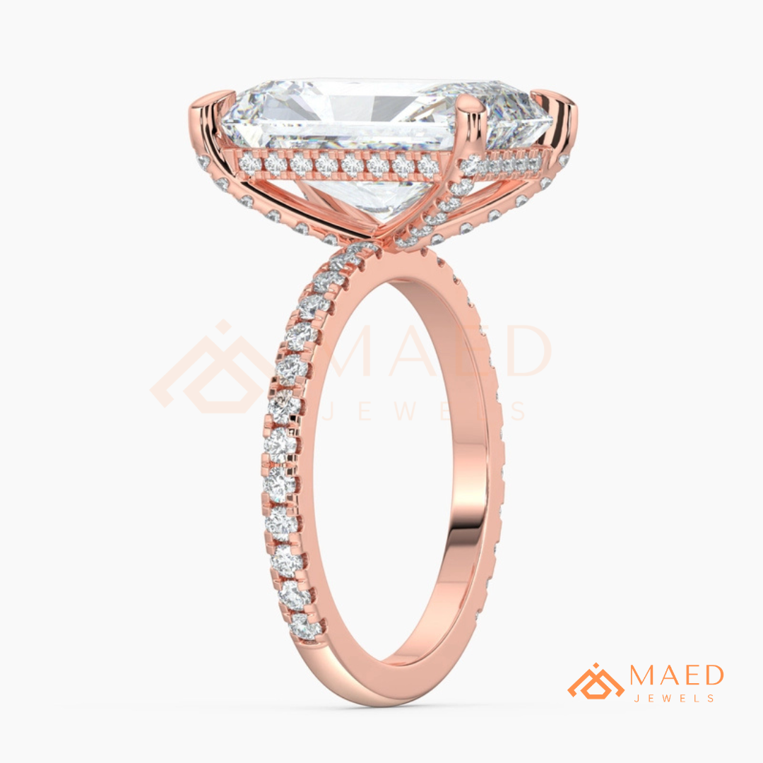Classic Round 3-Stone Engagement Ring with Twisted Pavé Band