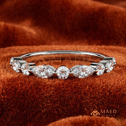 he Lyra Shared Prong Band | Slim Marquise & Round Stackable Eternity Ring