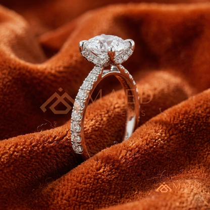 Classic Round Cut Solitaire Engagement Ring with Pavé Diamond Band