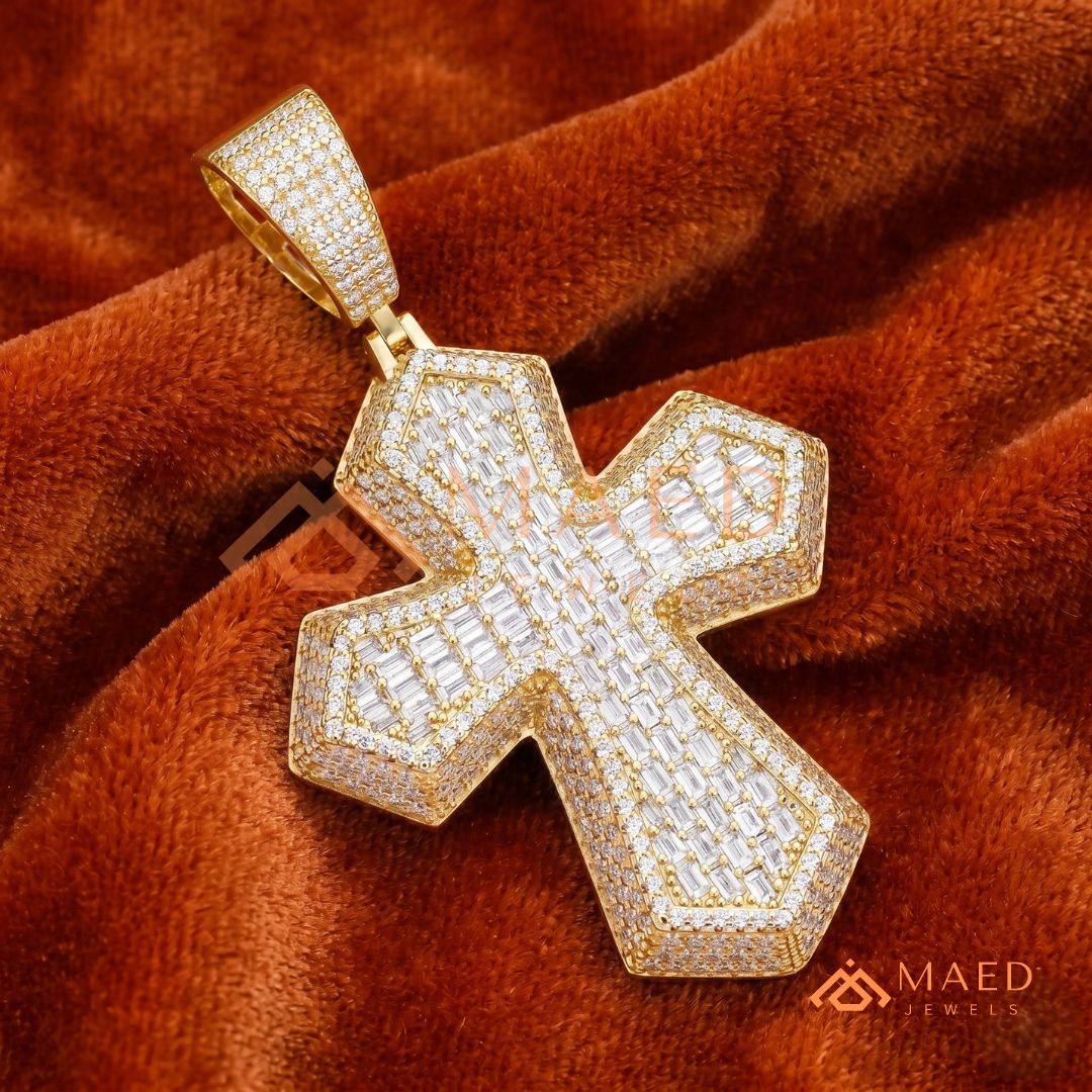 Heavy 3D Greek Mythology Medusa Charm – Flooded Serpent Pendant