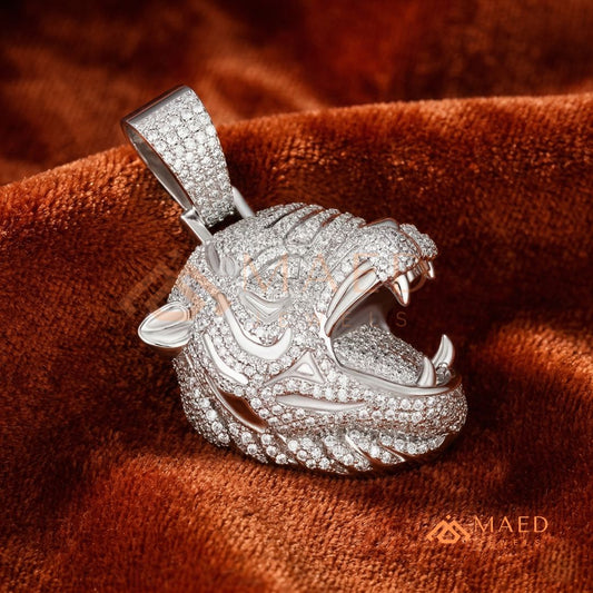 The Roaring Tiger Iced Out Pendant – High-Detail Hip Hop Jewelry