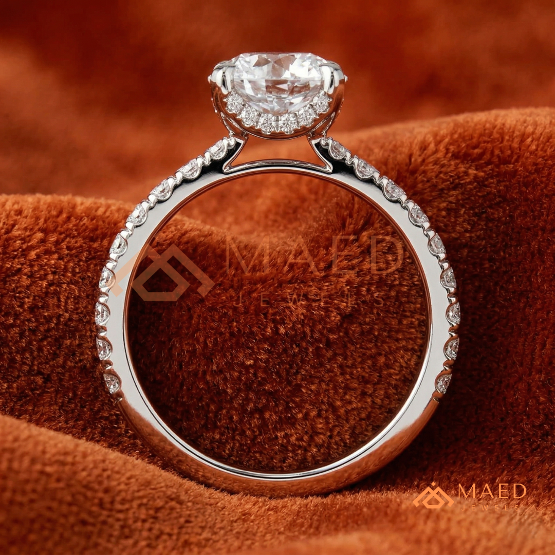 Classic Round Cut Solitaire Engagement Ring with Pavé Diamond Band