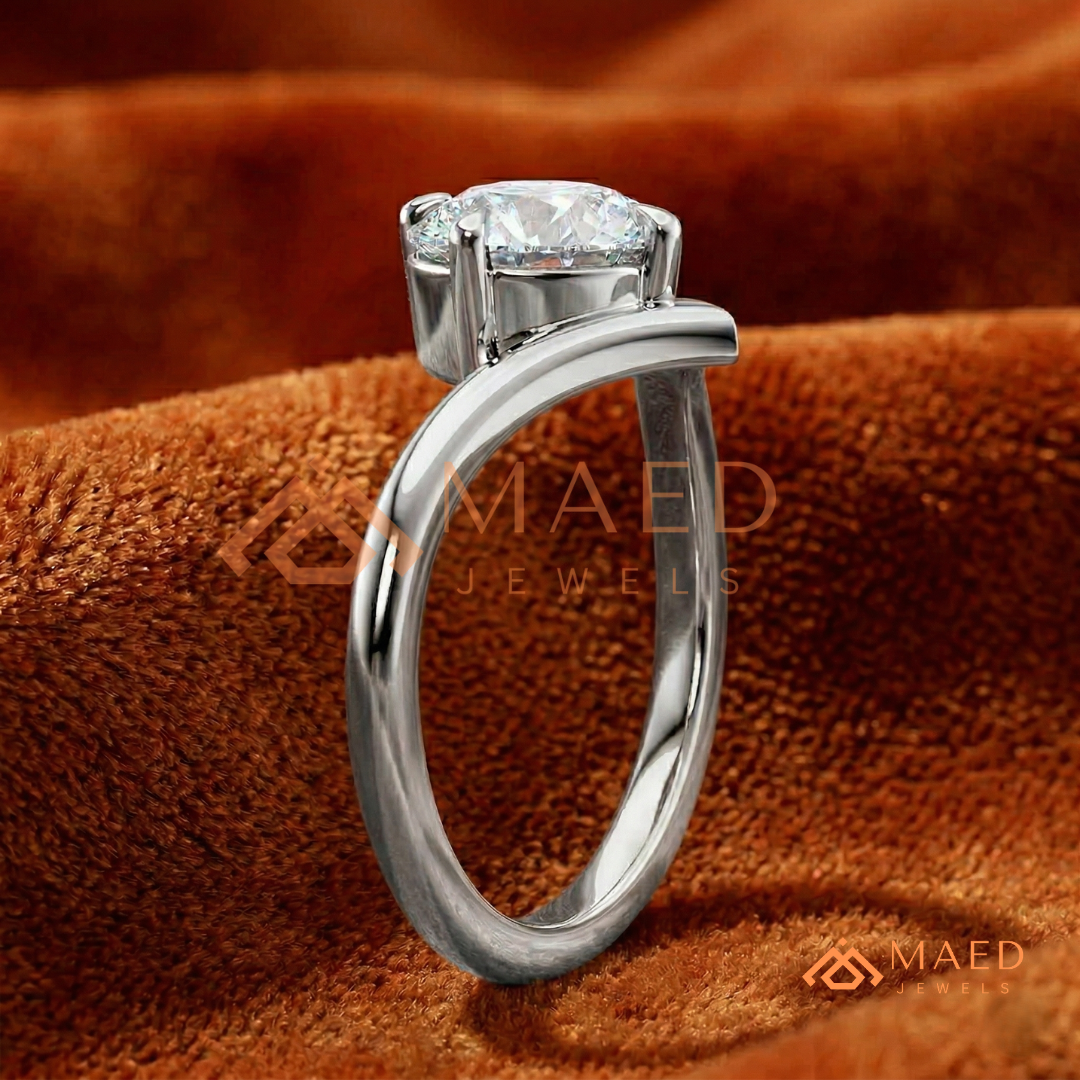 Round Cut Chevron Engagement Ring | V-Shaped Band Solitaire in Silver, 14K Gold, & 14K Rose Gold
