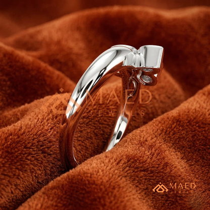 Cluster Petal Ring in 14K White Gold | Botanical Bezel Band