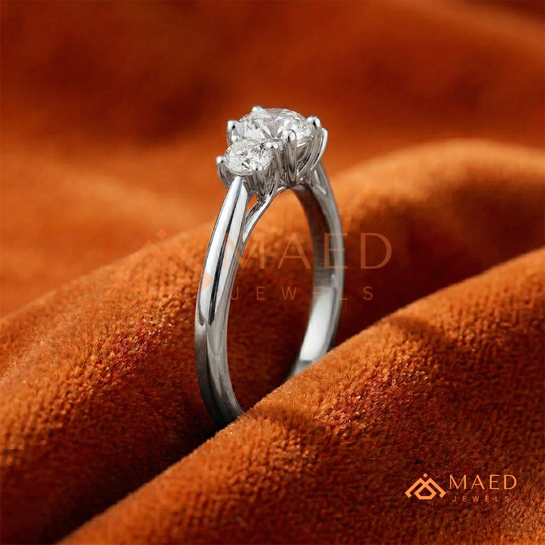 Classic Round Brilliant Cut Three Stone Ring | 14k Gold, Rose Gold & Silver