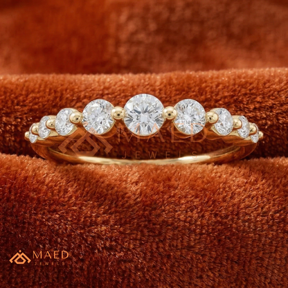 Graduated Round Cut Diamond Wedding Band | Floating Bubble Prongs Anniversary Ring in Silver, 14K Gold, & Rose Gold