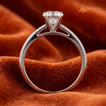 Elegant Oval-Cut Solitaire Engagement Ring with Pavé Band