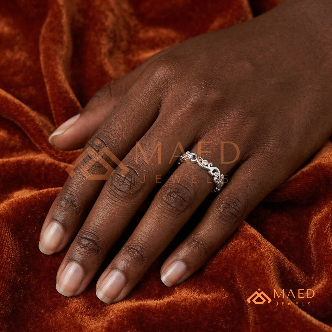 The Amoret Crown Band | Delicate Bezel Diamond Tiara Wave Ring