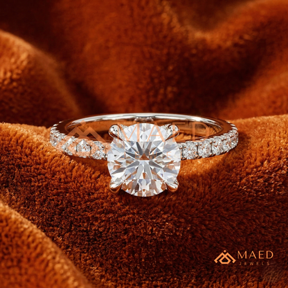 Classic Round Cut Solitaire Engagement Ring with Pavé Diamond Band