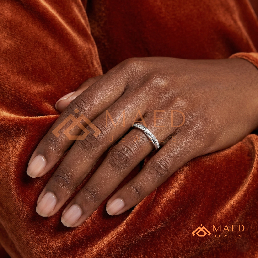 Scattered Baguette & Round Cut Diamond Wedding Band | Mosaic Cluster Anniversary Ring in Silver, 14K Gold, & Rose Gold