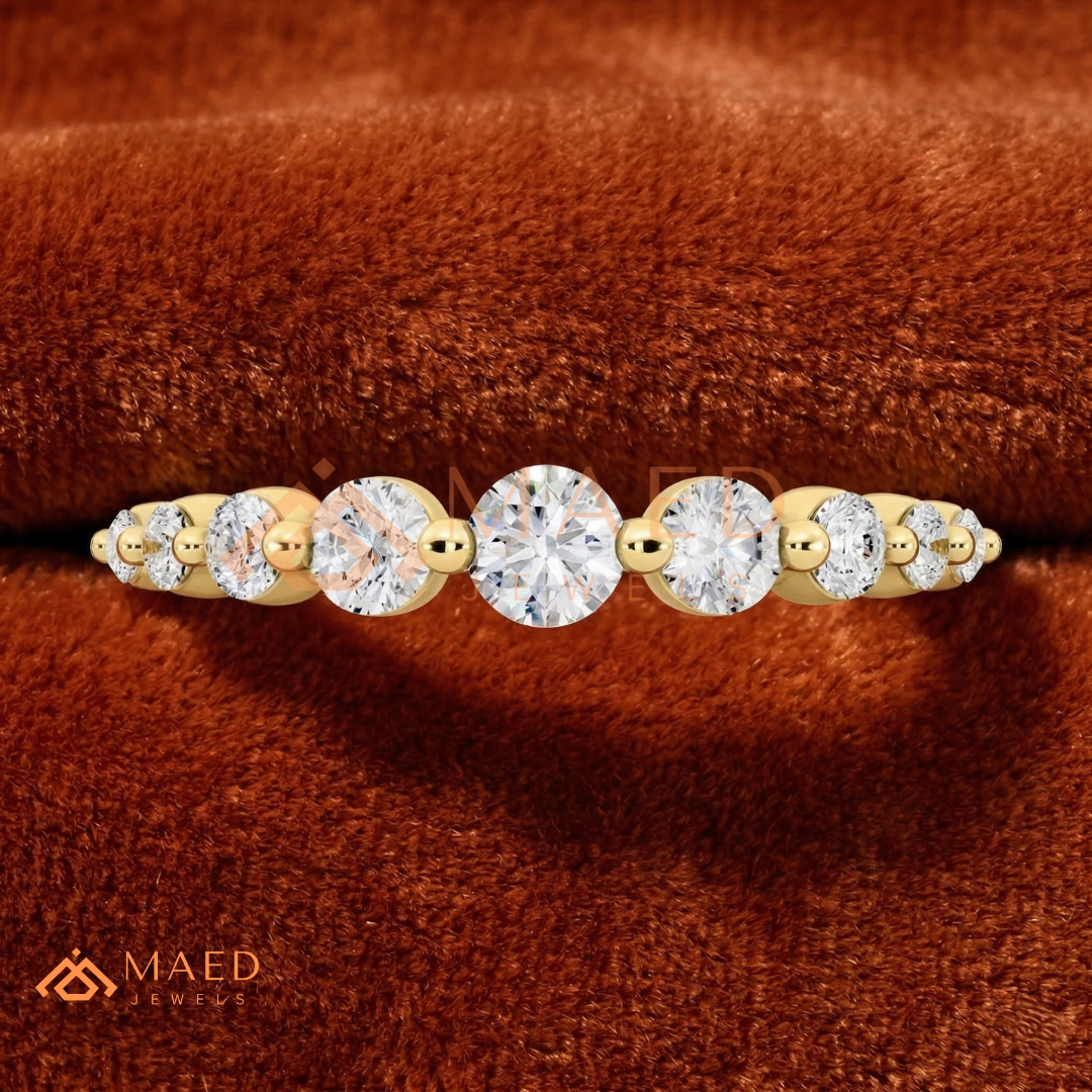 Graduated Round Cut Diamond Wedding Band | Floating Bubble Prongs Anniversary Ring in Silver, 14K Gold, & Rose Gold