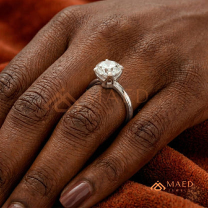 Classic Round Brilliant Cut Diamond Engagement Ring