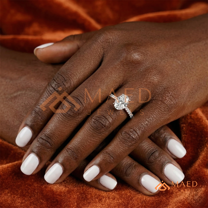 Oval Cut Engagement Ring with Shared Prong Band | 14k Gold, Rose Gold & Silver