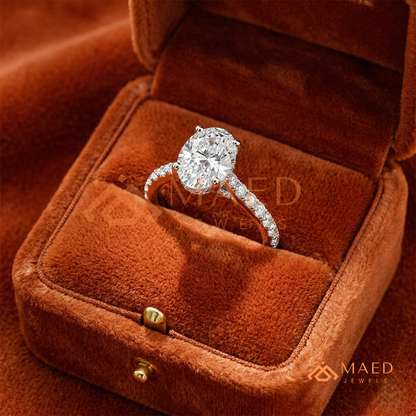 Oval Cut Moissanite Engagement Ring | 14K Gold, Rose Gold & Silver Pave Band