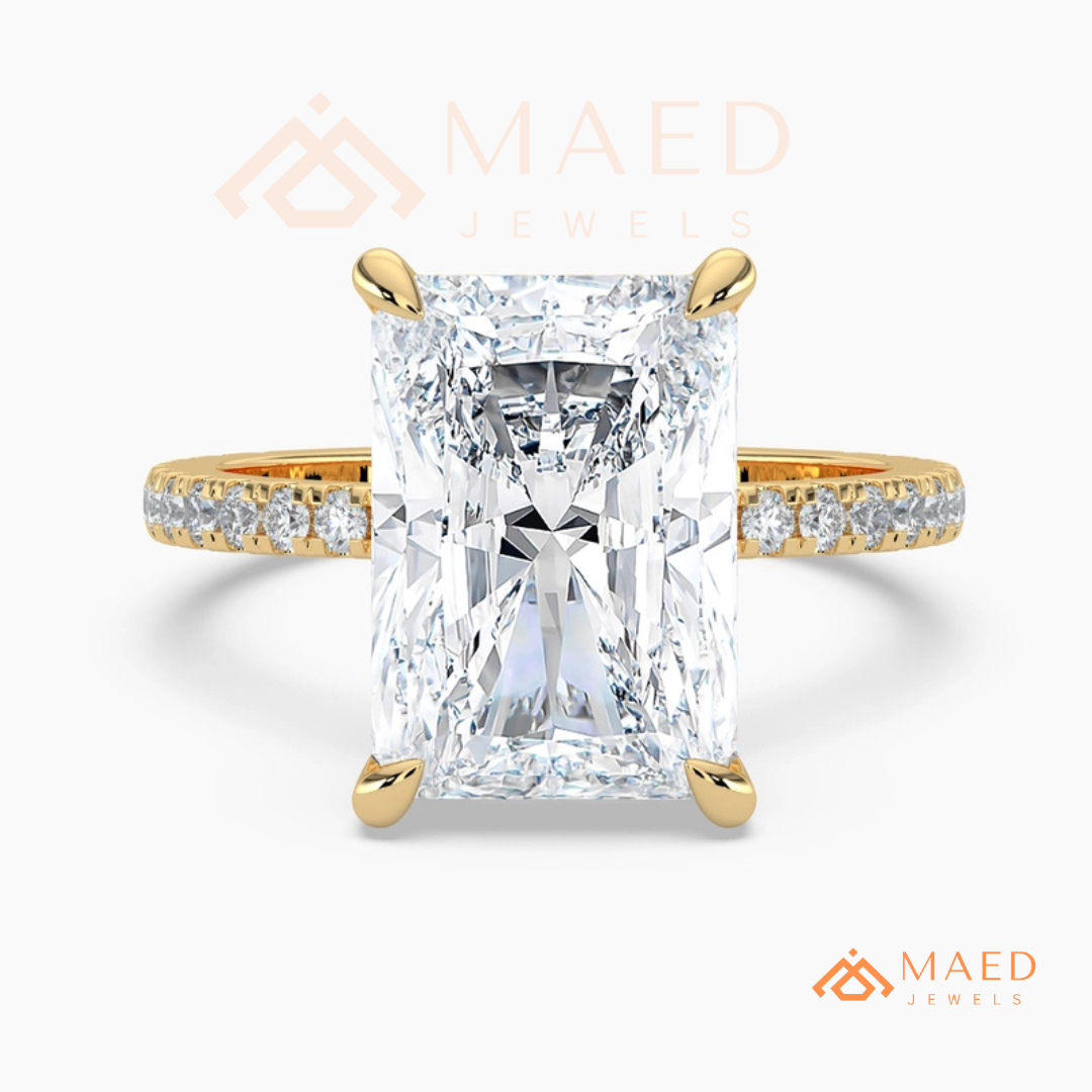 Classic Round 3-Stone Engagement Ring with Twisted Pavé Band