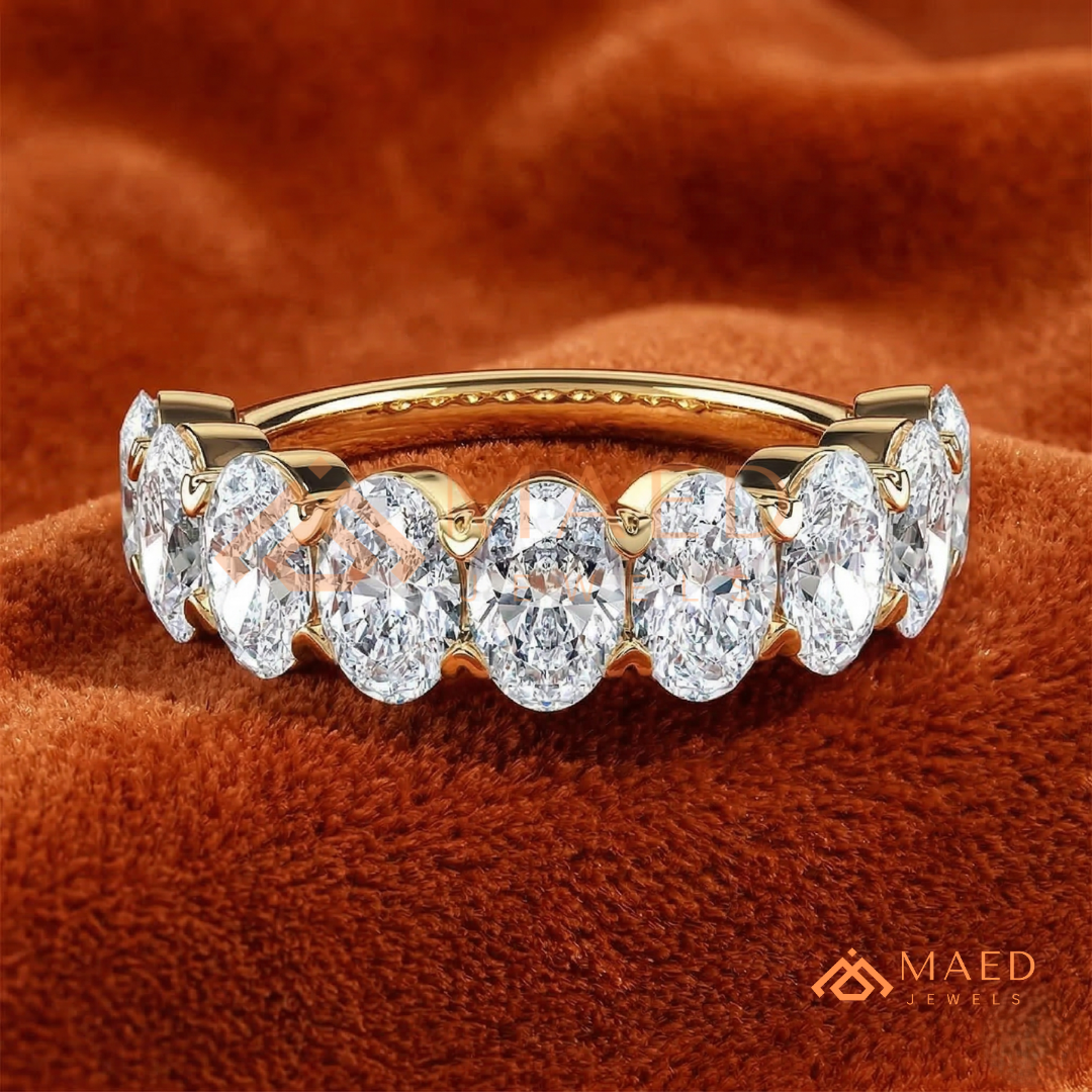 The Aria Oval Band | Shared Prong Anniversary Wedding Ring