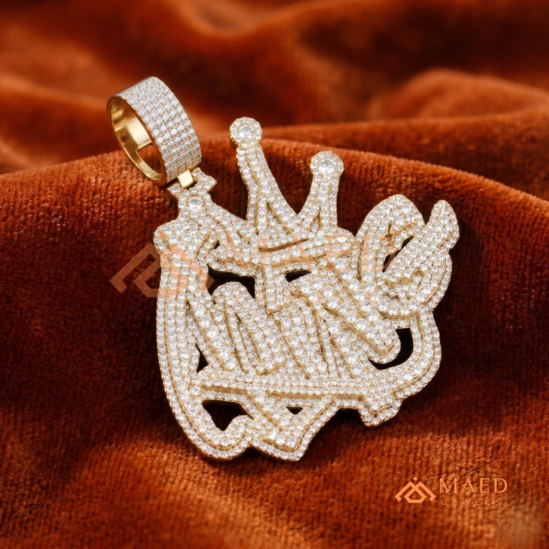 Iced-Out "KING" Crown Pendant – Premium Micro-Pave Diamond Finish
