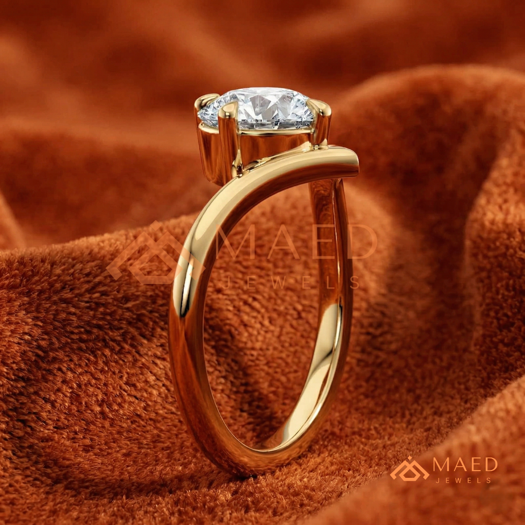 Round Cut Chevron Engagement Ring | V-Shaped Band Solitaire in Silver, 14K Gold, & 14K Rose Gold