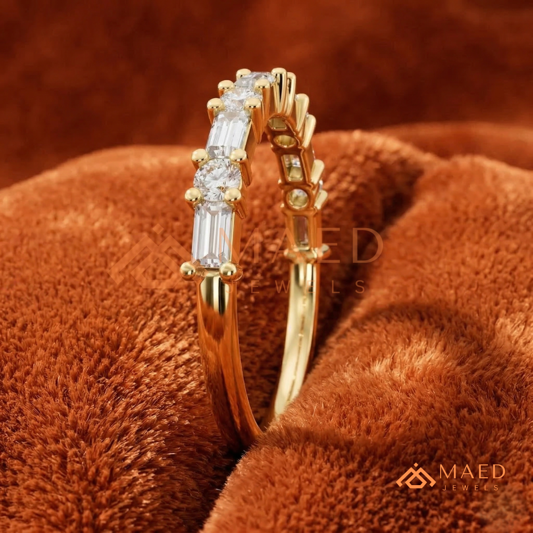 Alternating Baguette & Round Cut Diamond Wedding Band | Shared Prong Multi-Stone Anniversary Ring in Silver, 14K Gold, & Rose Gold