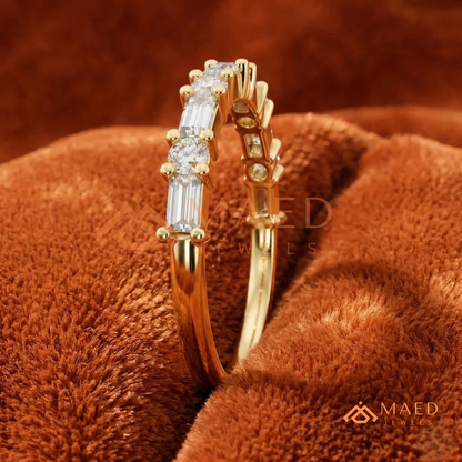 Alternating Baguette & Round Cut Diamond Wedding Band | Shared Prong Multi-Stone Anniversary Ring in Silver, 14K Gold, & Rose Gold