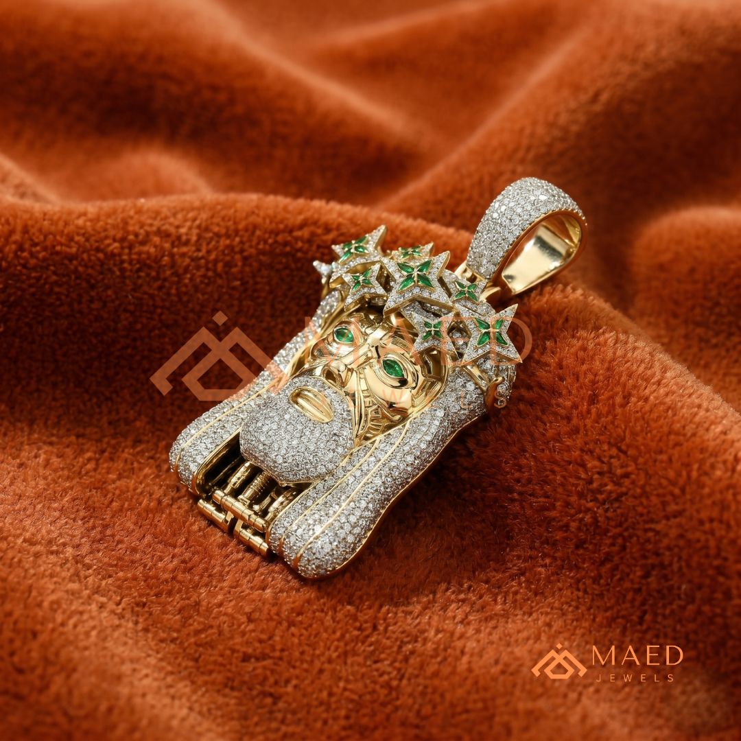 Fully Flooded Jesus Head Statement Charm – Crown of Thorns Hip Hop Pendant