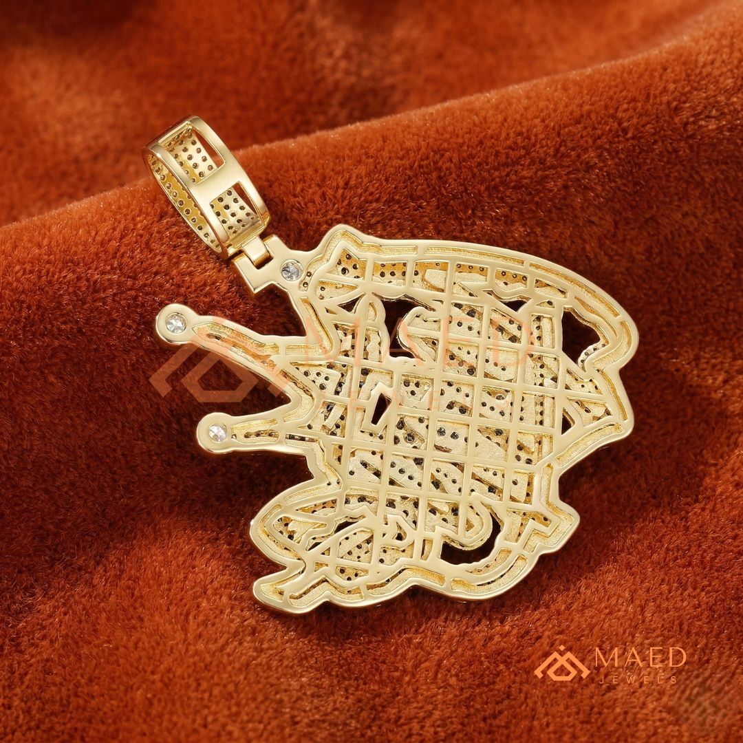 Iced-Out "KING" Crown Pendant – Premium Micro-Pave Diamond Finish