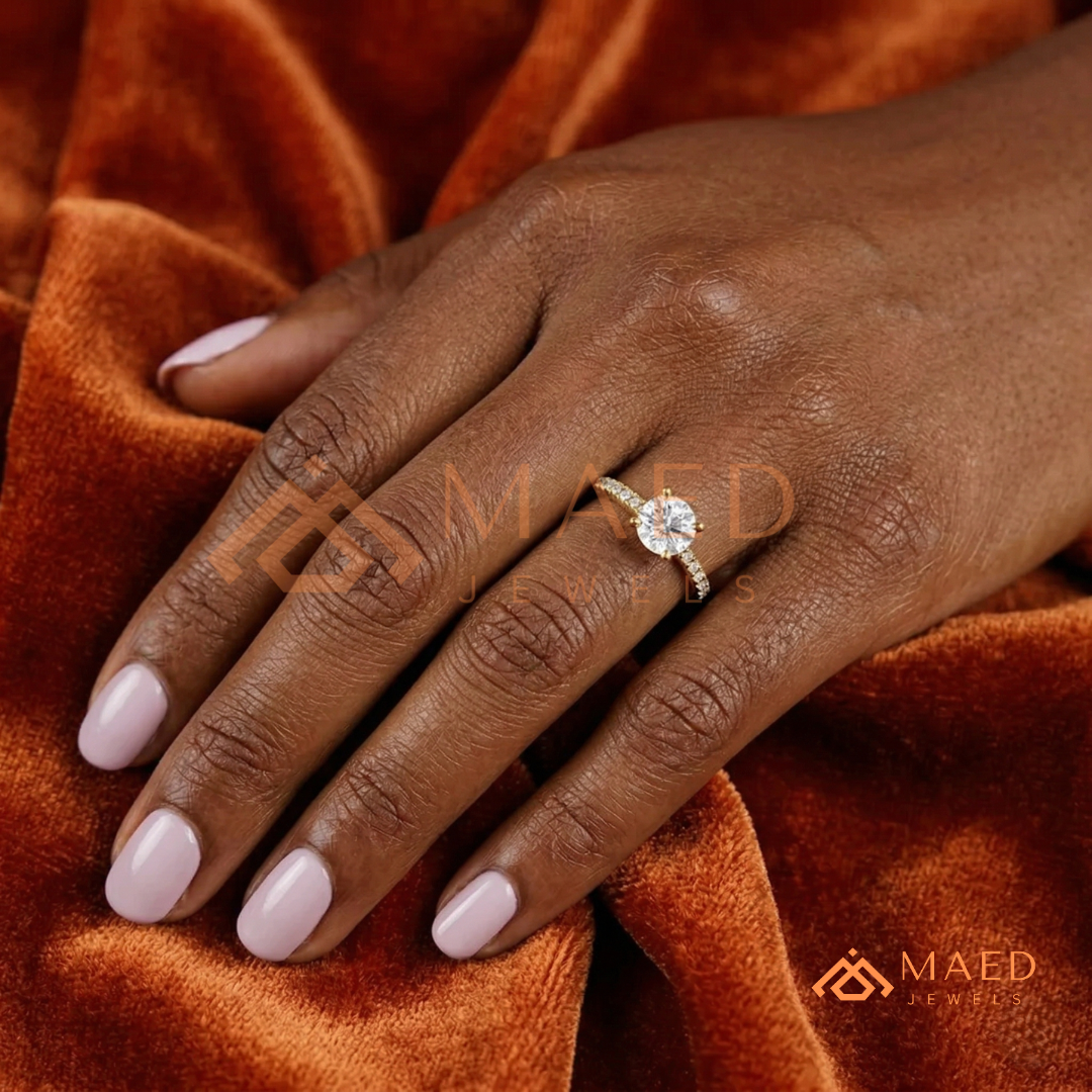 Classic Round Cut Solitaire Engagement Ring with Pavé Diamond Band
