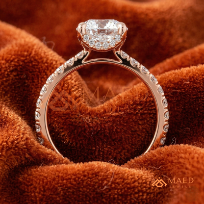Classic Round Cut Solitaire Engagement Ring with Pavé Diamond Band